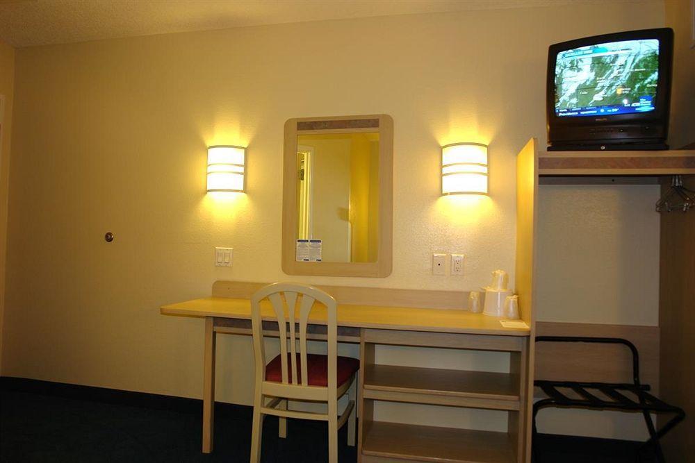 Motel 6-Portsmouth, Nh Екстериор снимка