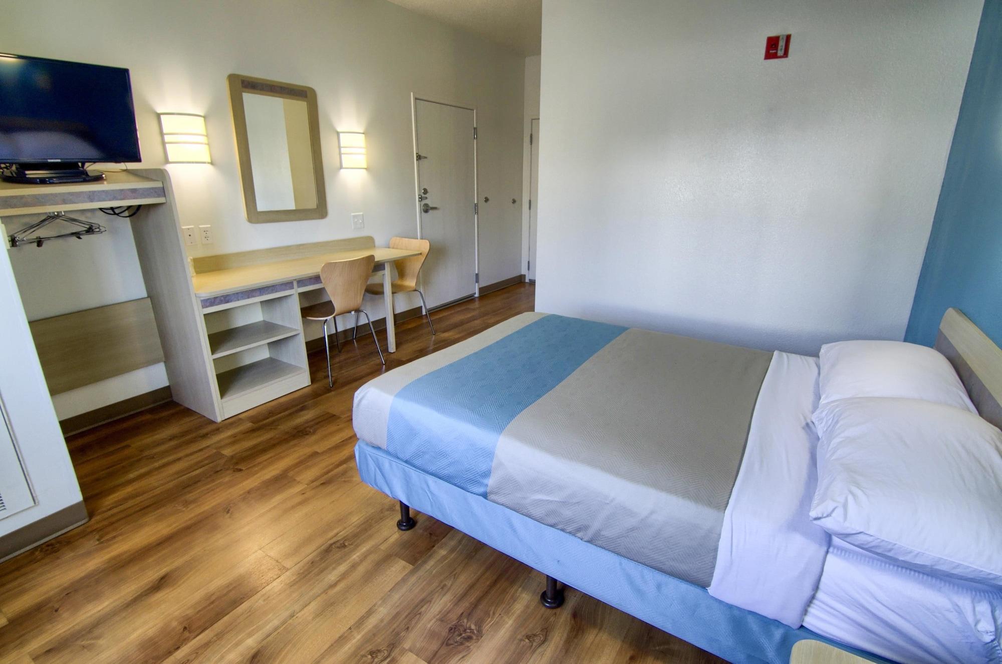 Motel 6-Portsmouth, Nh Екстериор снимка