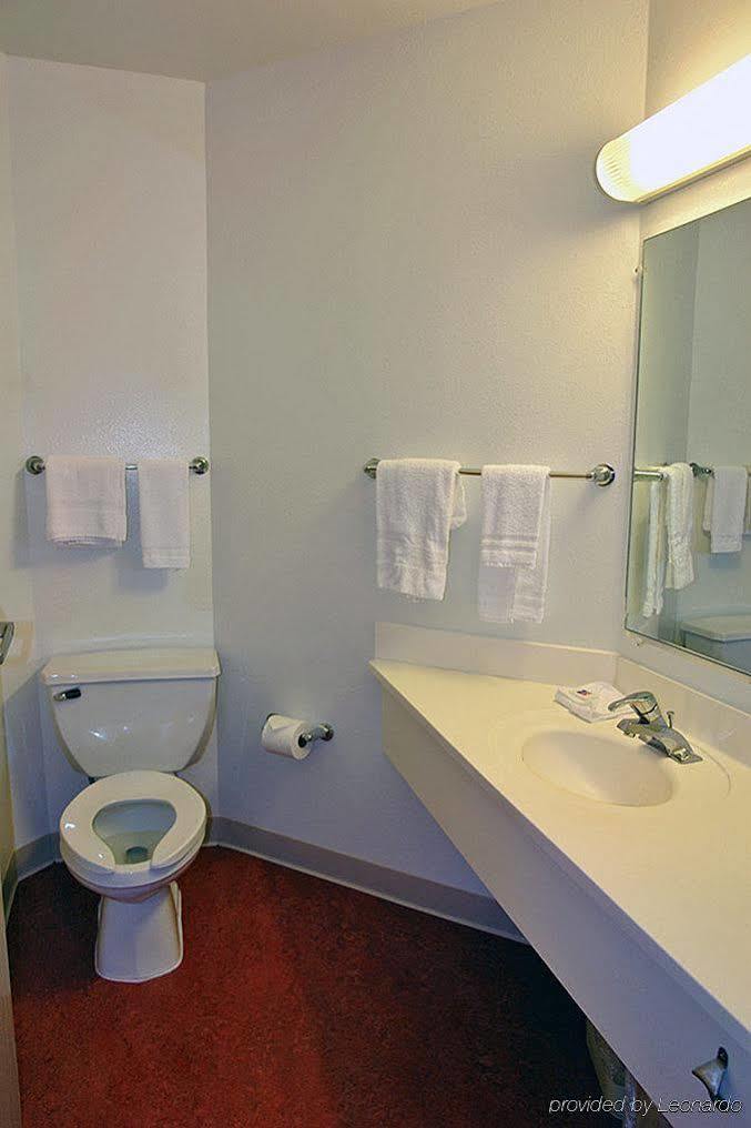 Motel 6-Portsmouth, Nh Екстериор снимка