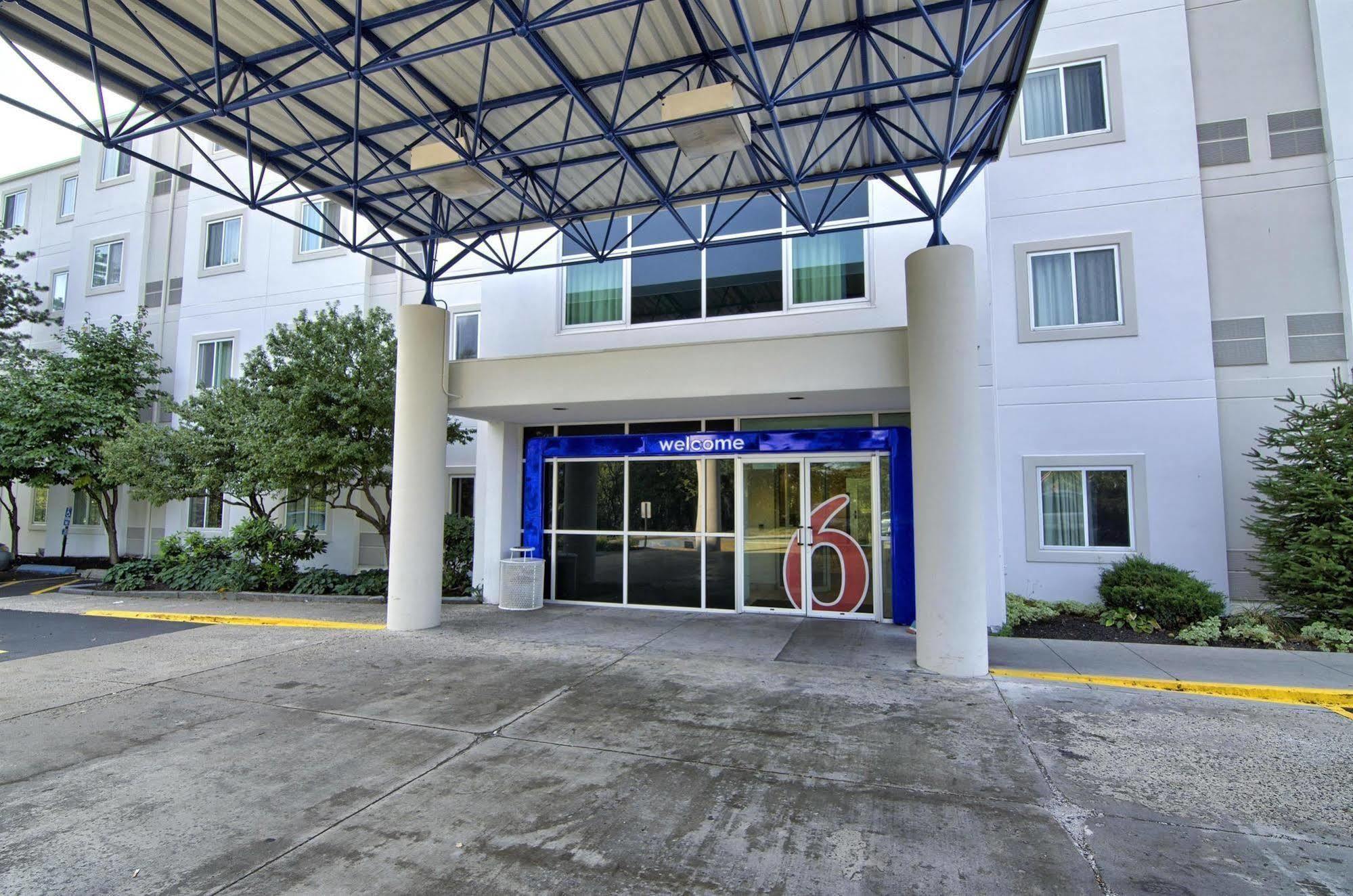 Motel 6-Portsmouth, Nh Екстериор снимка
