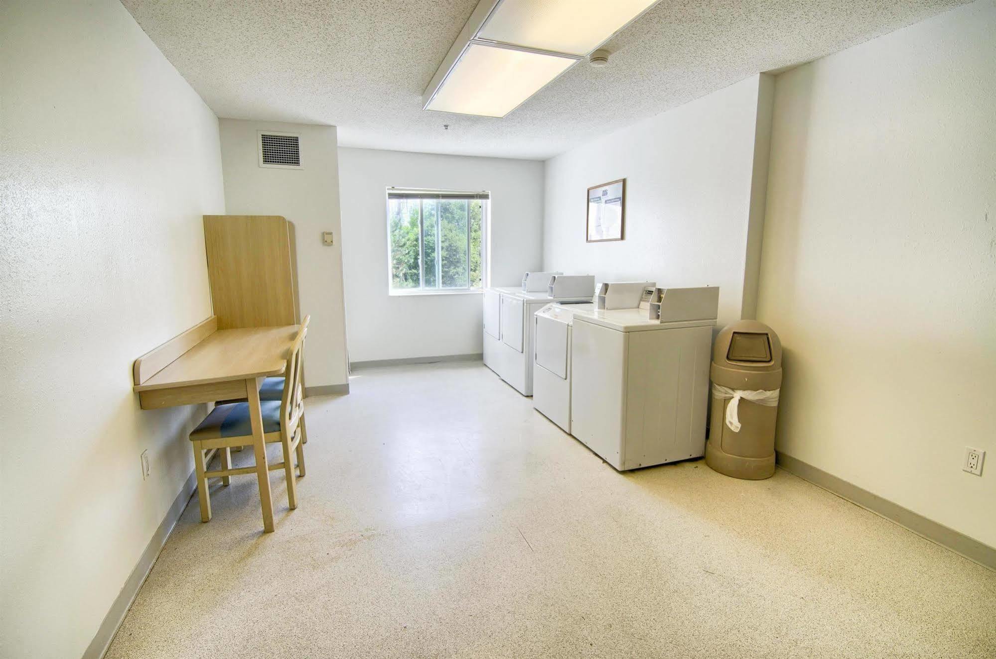 Motel 6-Portsmouth, Nh Екстериор снимка