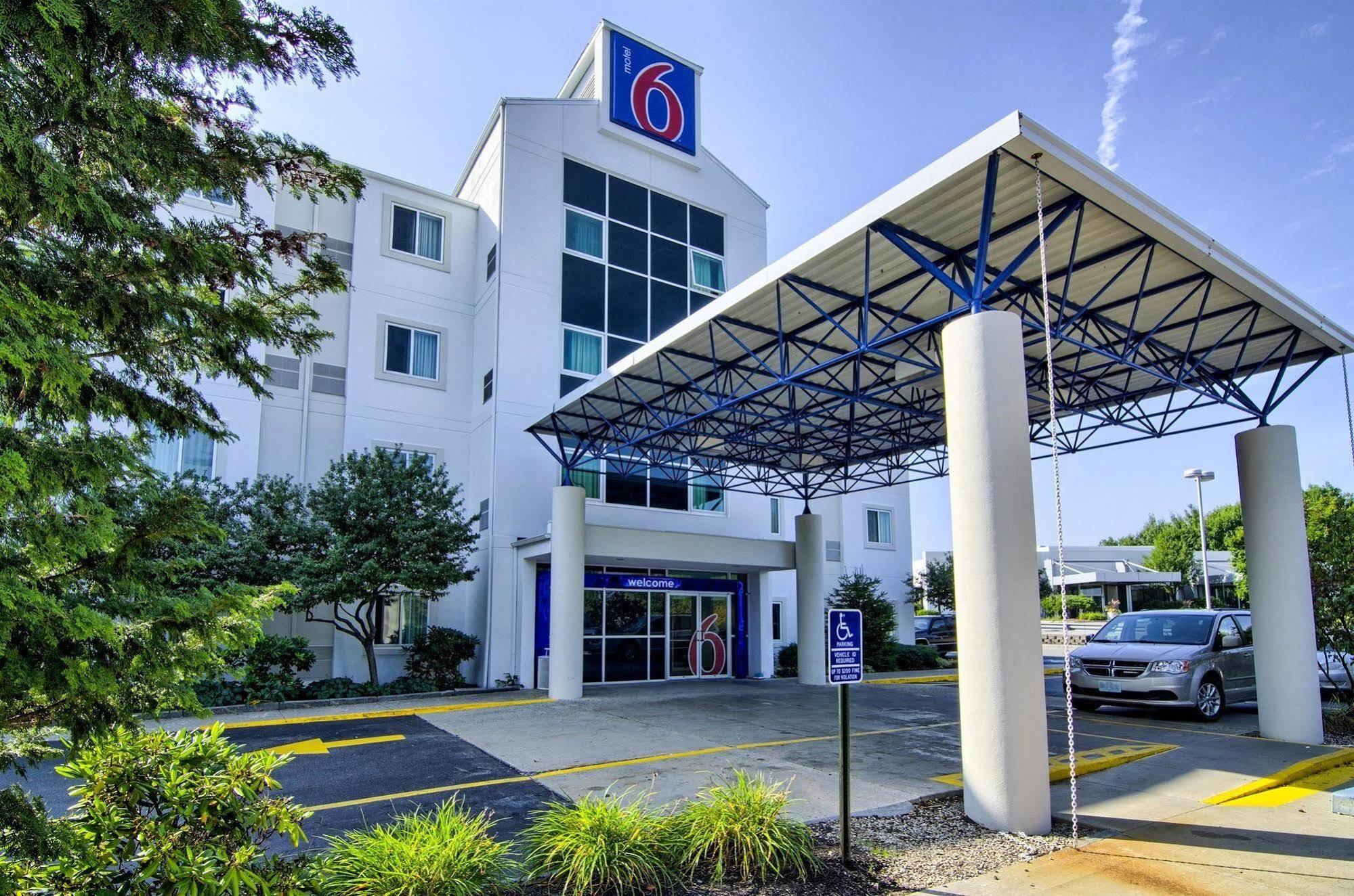 Motel 6-Portsmouth, Nh Екстериор снимка