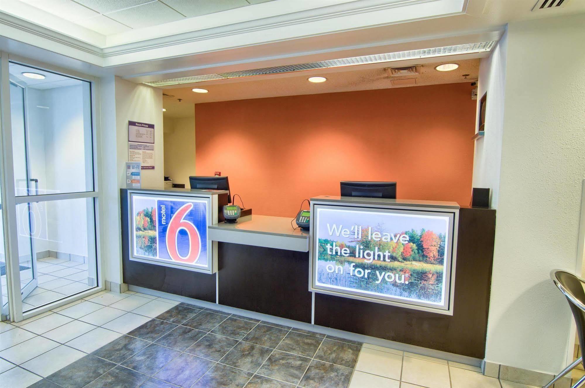 Motel 6-Portsmouth, Nh Екстериор снимка