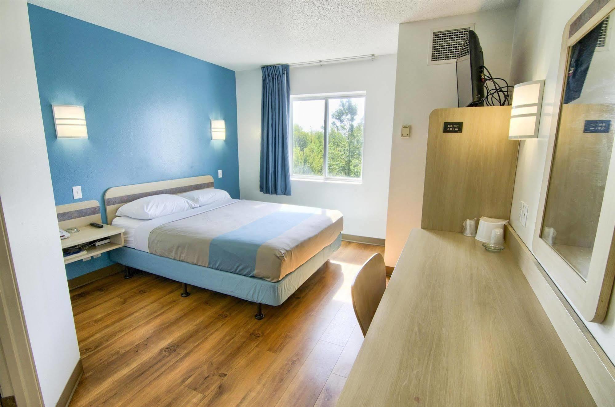 Motel 6-Portsmouth, Nh Екстериор снимка