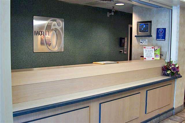 Motel 6-Portsmouth, Nh Удобства снимка